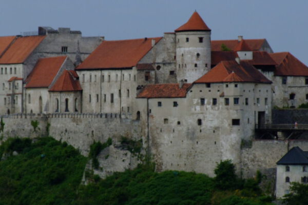 Duttendorf_Hauptburg_00