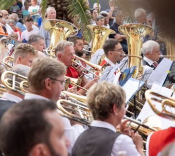 Die WACKER Werkkapelle auf dem Burghauser Stadtplatz. Fotocredit: Wacker Chemie AG