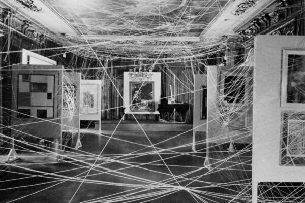 Marcel Duchamp’s 16 Miles of String in 1942 Marcel Duchamp’s 16 Miles of String in 1942