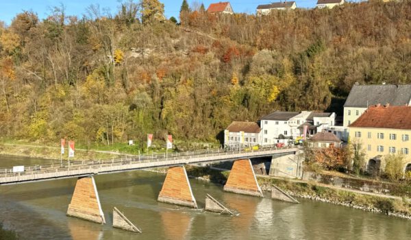 PM 239 Alte Brücke Verbindung zwischen Österreich und Bayern saniert-min