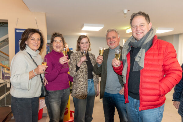 Erfolgreicher Auftakt Seniorenkino Burghausen Foto köx