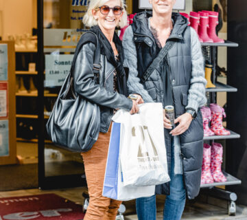 BU: Gemeinsam auf Schnäppchenjagd: Am 24.01. BU: Shopping und Genießen – freuen Sie sich die besten SuperDeals in Burghausen entdecken.