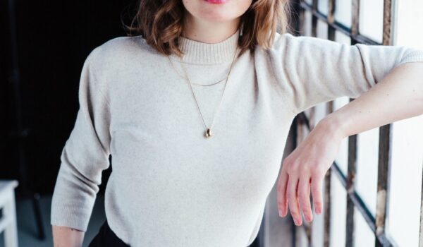 die Berliner Autorin Wlada Kolosowa liest aus ihrem aktuellen Roman Mutters Sprache.