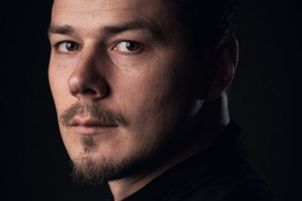 Dino Gluhović bietet am Sonntag, den 1. März von 14-16 Uhr einen kostenfreien Schnupperworkshop für alle Interessierten im Haus der Familie an.