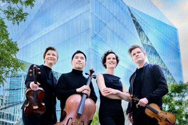Notos Quartett 12 ©Kaupo Kikkas Besetzung: Sindri Lederer (Violine), Andrea Burger (Viola), Benjamin Lai (Violoncello), Antonia Köster (Klavier).