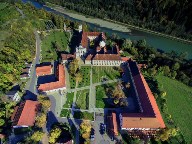 1 1 LUftbild neu Stadt Burghausen Jan 2020