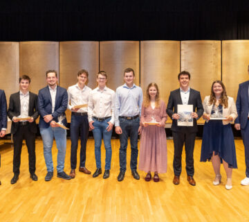 BBiW Lehrabschlussfeier 2026, Gruppe, AbsolventInnen mit Auszeichnung