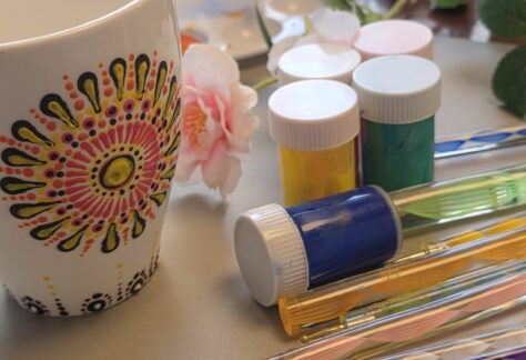 Mandala Art auf Tassen – Workshop für Kinder (8–13 Jahre) 7 4 