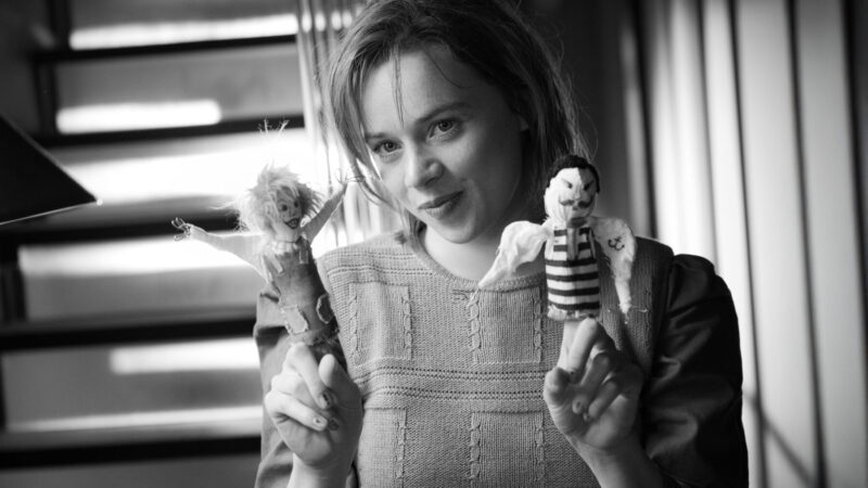 SieGlaubenAnEngelHerrDrowak LunaWedler als Lena c Zieglerfilm Baden Baden X Verleih AG