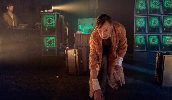 „Alan – Mensch Maschine“ – Spagat Theater München im Stadtsaal Burghausen