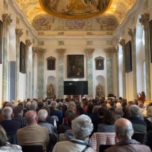 Hochkarätige Gäste im Gespräch: Mit Altbürgermeister Hans Steindl, Prof  Dr  Dr  h c  mult  emeritus Wolfgang A  Herrmann (TUM) und Generalkonservator Mathias Pfeil vom Bayerischen Landesamt für Denkmalpflege 