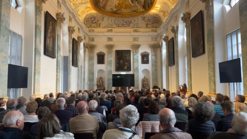Hochkarätige Gäste im Gespräch: Mit Altbürgermeister Hans Steindl, Prof  Dr  Dr  h c  mult  emeritus Wolfgang A  Herrmann (TUM) und Generalkonservator Mathias Pfeil vom Bayerischen Landesamt für Denkmalpflege 