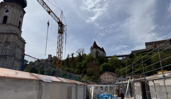 Die Generalsanierung der Hans-Stethaimer-Grundschule in der Burghauser Altstadt schreitet planmäßig voran. Foto Königseder