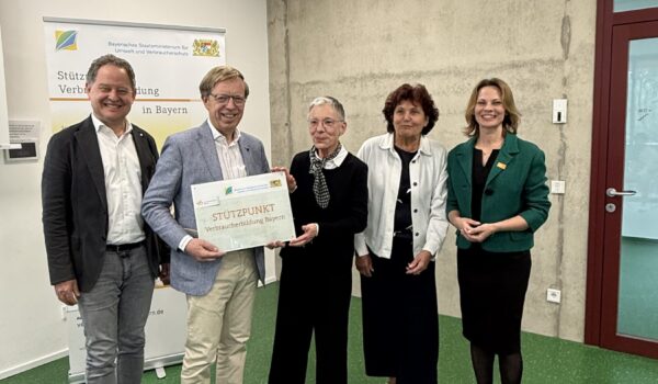 Neuer Stützpunkt für Verbraucherbildung in Burghausen feierlich eröffnet am 21. April 2026