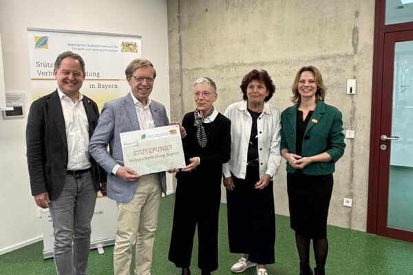 Neuer Stützpunkt für Verbraucherbildung in Burghausen feierlich eröffnet am 21. April 2026