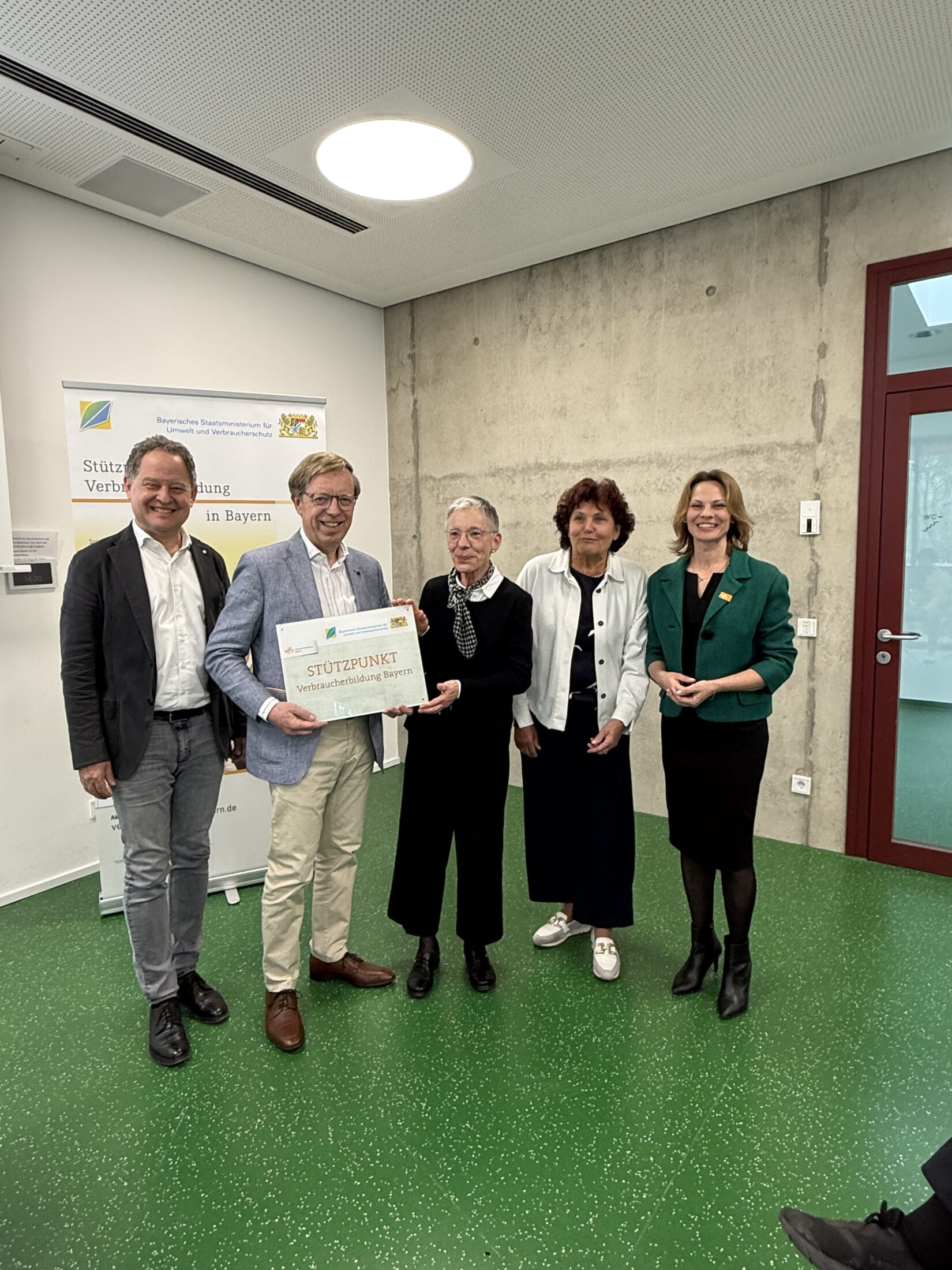 Neuer Stützpunkt für Verbraucherbildung in Burghausen feierlich eröffnet am 21  April 2026