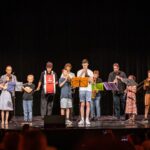 In der Burghauser Musikschule reifen musikalische Talente in vielfältiger Form heran – so wie hier ein Bläserensemble (mit einem Schlagwerk)  Fotocredit: Musikschule Burghausen