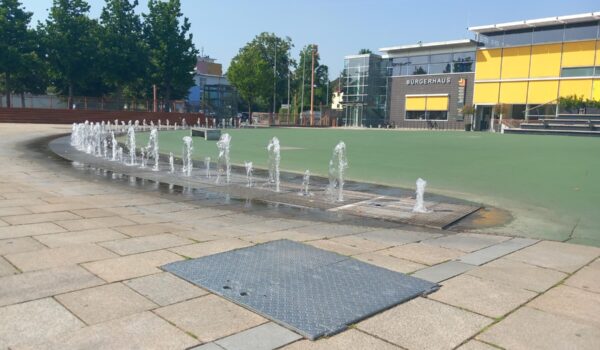 Foto: Tiefbauamt Stadt Burghausen Bürgerplatz Brunnen