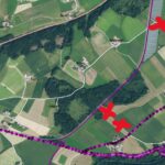 Aufgrund der Sanierung der Bahnübergange Lehner und Mühlweg muss die Gemeindestraße zwischen der Berghamer Straße und Lehner sowie der Mühlweg von Montag, 21  September, bis voraussichtlich Donnerstag, 05  November 2026, vollständig für den Verkehr gesperrt werden 