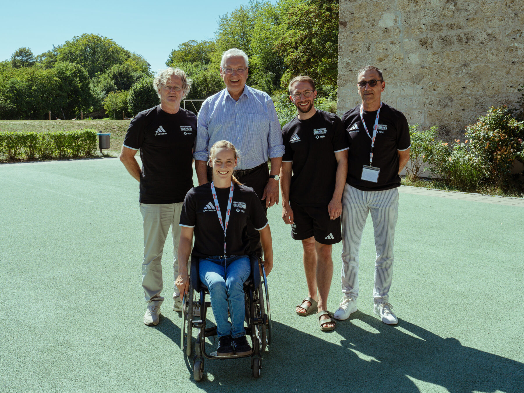 Das Anna Schaffelhuber Grenzenlos Camp in Burghausen ist ein inklusives Bildungs und Erlebnisformat für Jugendliche mit und ohne Behinderung Im Mittelpunkt stehen Sport, Medien und Persönlichkeitsentwicklung